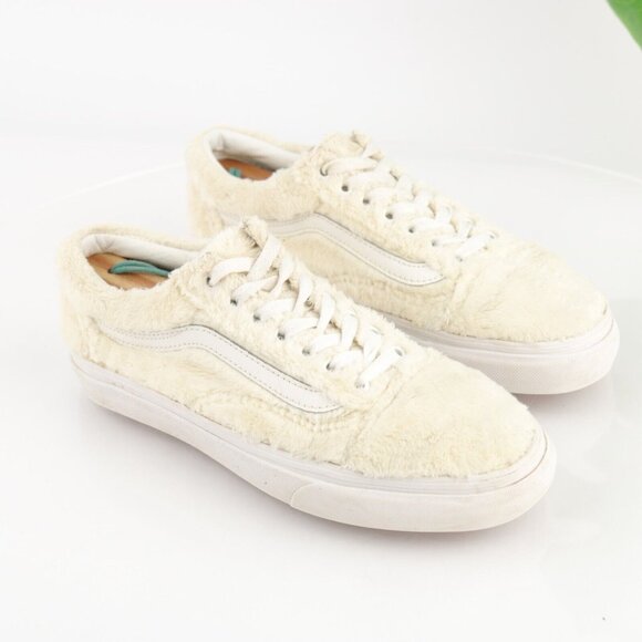 Vans Womens Old School Sneaker Size 8 White Sherpa Furry Lace Up Skate Shoe - Picture 2 of 12
